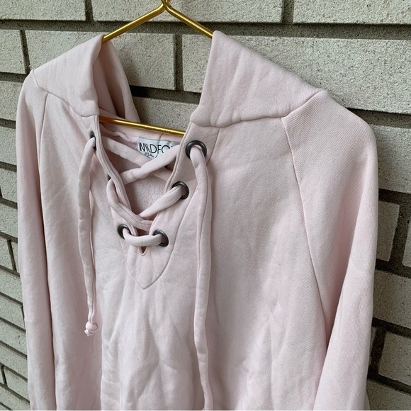 Wildfox Pink Hutton Lace-Up Hoodie Oversized Sweatshirt Raw Hem Blush Size Small - Picture 4 of 10